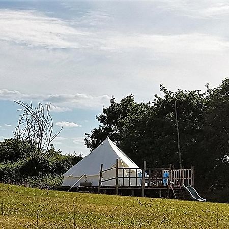 Camping La Petite Houmee Curzay-sur-Vonne 외부 사진