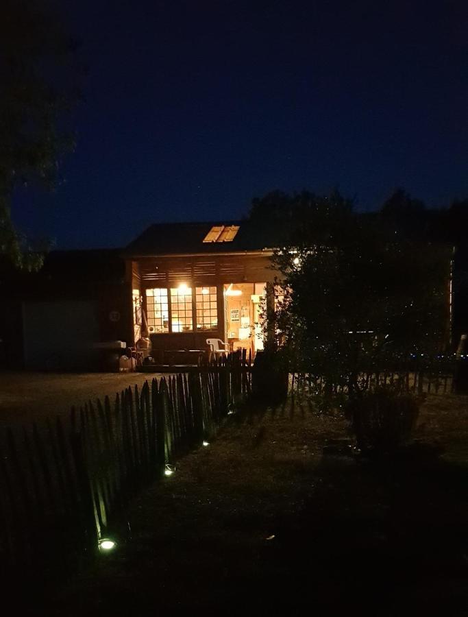 Camping La Petite Houmee Curzay-sur-Vonne 외부 사진