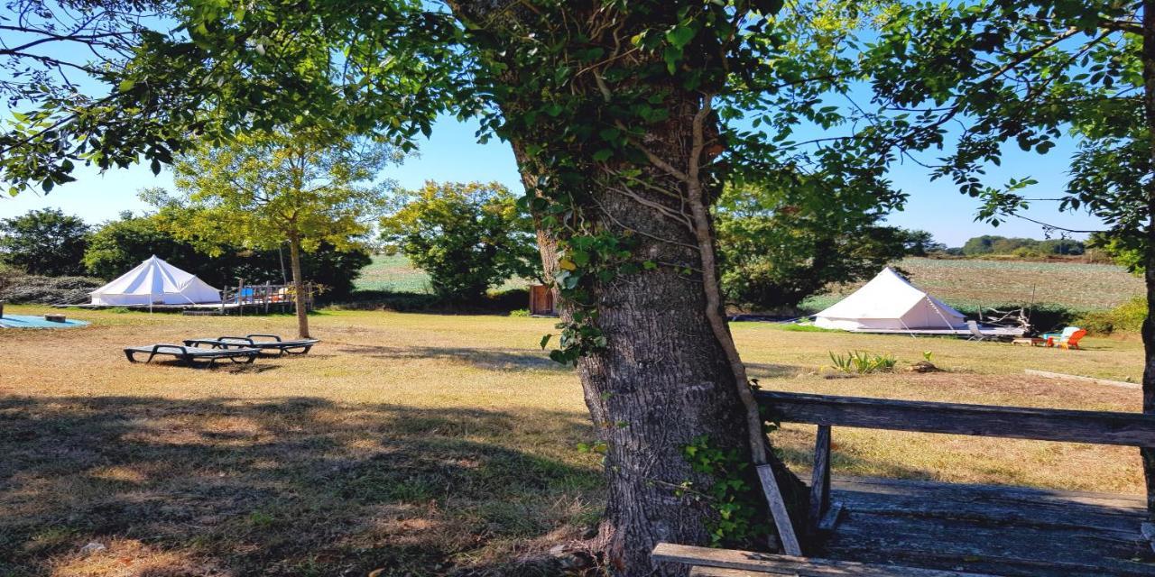 Camping La Petite Houmee Curzay-sur-Vonne 외부 사진
