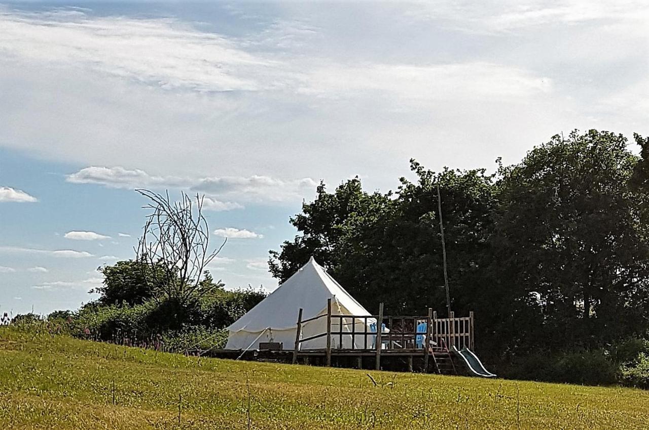 Camping La Petite Houmee Curzay-sur-Vonne 외부 사진